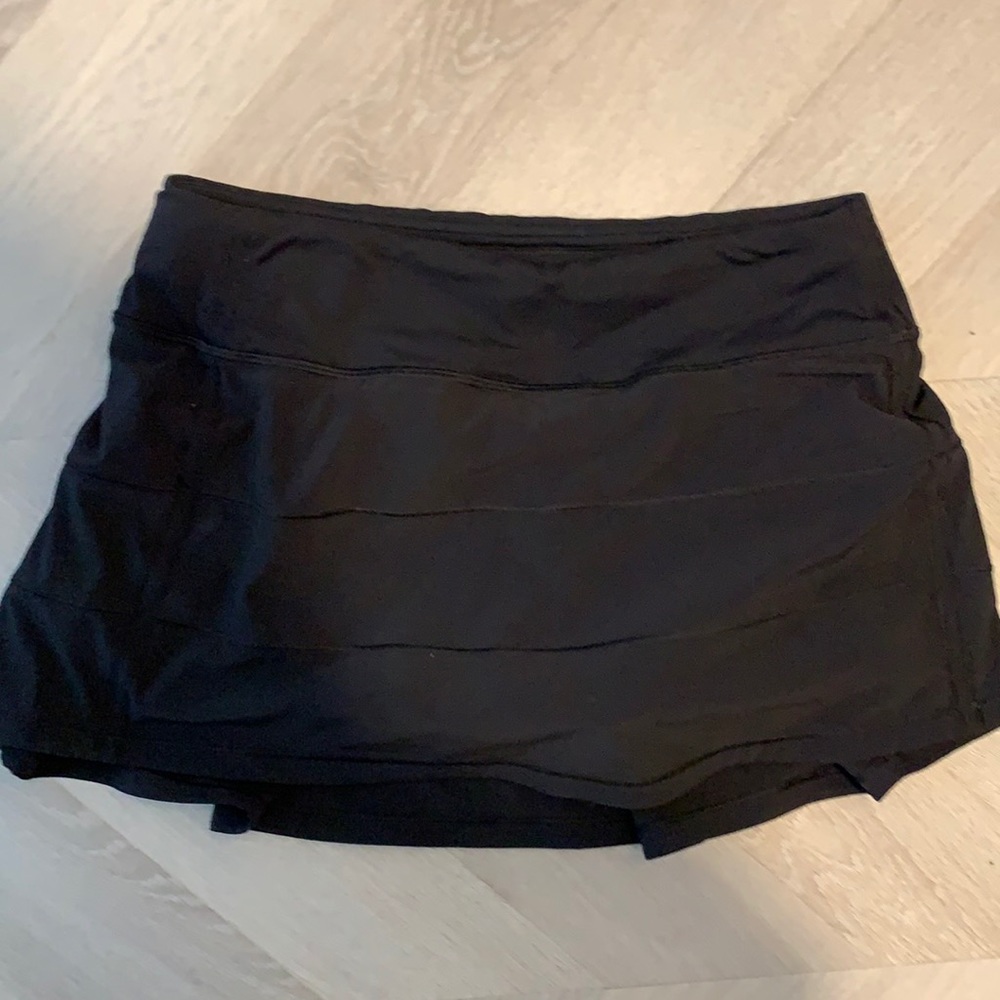 LULULEMON TENNIS MINI SKIRT